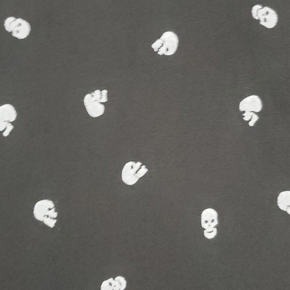 2 Button Down Shirts - Picture 2 of 6